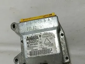 Блок управління AirBag 8200138952 Renault Laguna II