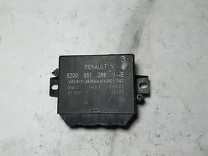 Блок управління парктроніком 8200051286 Renault Laguna II