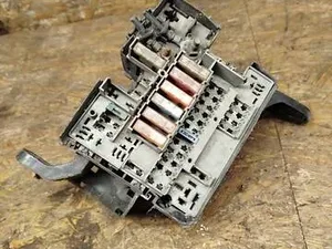 Блок запобіжників 9628024480 Peugeot 206