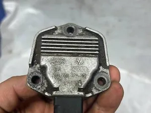 Датчик рівня масла VAG 1J0907660B Audi A6 C5 Volkswagen