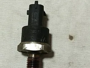 Датчик тиску палива Bosch 0281002522