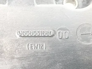 Клапанна Кришка на Пежо 407 607 сітроен с5 с8 Peugeot 407 607 Citroen c5 c8