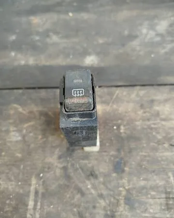 Кнопка обігріву заднього скла 04671670AB Dodge Neon 2