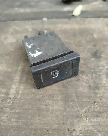 Кнопка обігріву заднього скла 3B0959621C Volkswagen Passat B5