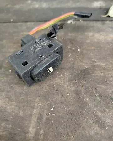 Кнопка склопідіймача 96360166XT Peugeot 407