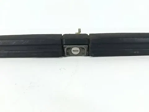 Кнопка замок багажника 165827576 Volkswagen Jetta 2