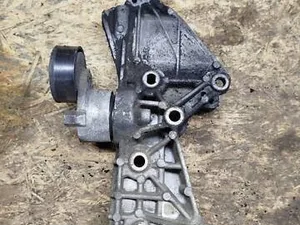 Кронштейн генератора 8200669495 Renault Megane III, Scenic III 1.5 dci