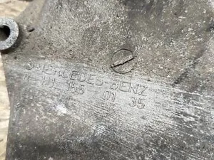 Кронштейн генератора R1111550135 Mercedes W202