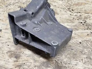 Кронштейн гідропідсилювача 1022361030 Mercedes W124