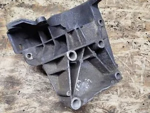Кронштейн гідропідсилювача 1022361030 Mercedes W124