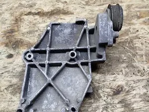 Кронштейн компресора кондиціонера 028260885A Volkswagen Passat B5, Audi A4 B5