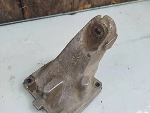 Кронштейн опори двигуна 6032233804 Mercedes W124