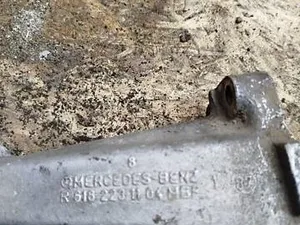 Кронштейн опори двигуна 6162231104 Mercedes T1