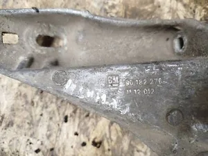 Кронштейн опори двигуна 90182276 Opel Senator