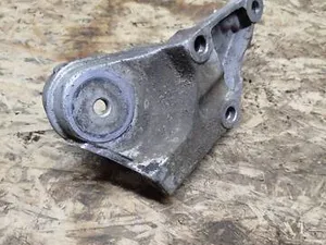 Кронштейн опори двигуна 9632705380 Peugeot 607 2.2 hdi