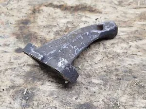 Кронштейн опори двигуна лівий 6152231304 Mercedes W123