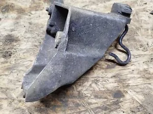 Кронштейн опори двигуна Лівий 8D0199307L Volkswagen Passat B5, Audi A4 B5