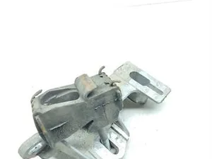 Кронштейн опори двигуна Правий 7M0199600C Volkswagen Sharan 1.9