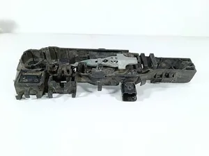 Кронштейн ручки дверей Правий Задній 8200076073 Renault Megane II