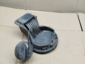 Лючок бензобака 04860572AE Chrysler Voyager IV, Dodge Caravan 4