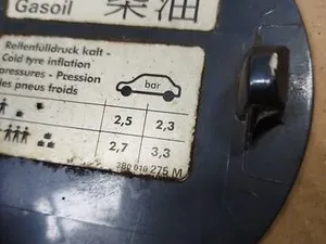Лючок бензобака 1H0010092L, 3B0010275M Volkswagen Passat B5
