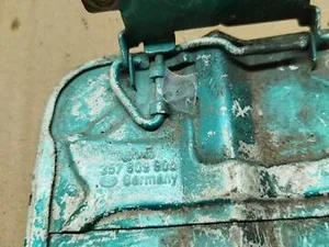 Лючок бензобака 357809905 Volkswagen Passat B3