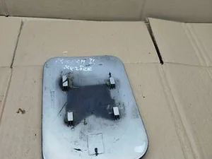 Лючок бензобака 8200073760 Renault Megane II