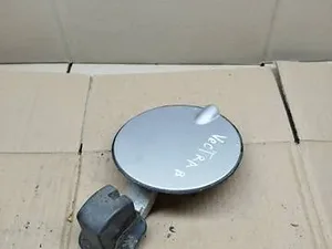 Лючок бензобака 90464248 Opel Vectra B