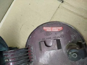 Лючок бензобака 90GGA405A02 Ford Scorpio