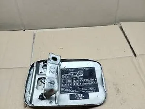 Лючок бензобака A2015842939 Mercedes W202
