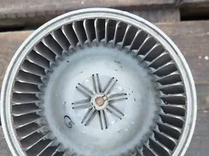 Моторчик пічки 0130111191 Mitsubishi Carisma