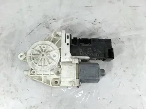 Моторчик склопідйомника передній правий 1137328127, 0130822201 Peugeot 407