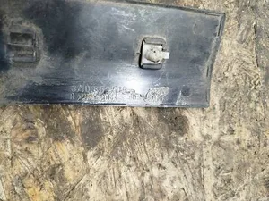 Накладка крила молдинг Правий Передній 3A0852518 Volkswagen Passat B4