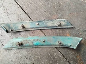 Накладка крила молдинг Задній 4A9853215,  4A9853216 Audi A6 C4
