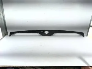 Накладка порога багажника 333863459 Volkswagen Passat B3