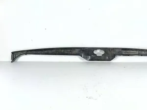 Накладка порога багажника 333863459 Volkswagen Passat B3