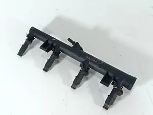 Паливна рампа Пежо Сітроен Peugeot Citroen 607 407 c5 c6