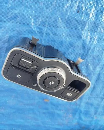 Перемикач освітлення Mercedes-Benz A2479052902 Mercedes A-Class