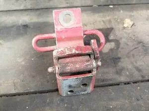 Петля дверей Audi 80 B4