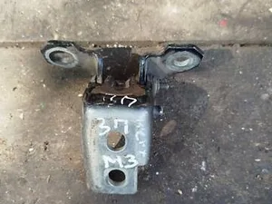 Петля дверей задня права верх 804000016R Renault Megane III