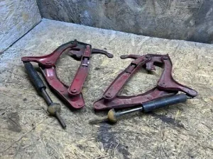 Петля капота 2028800228 Mercedes W202