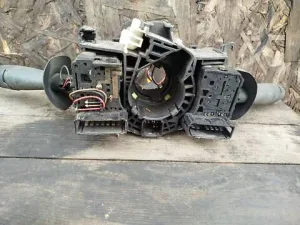 Підрульовий перемикач 8200002461, 34448401AM Renault Laguna II