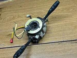 Підрульовий перемикач MR368929 Mitsubishi Space Star
