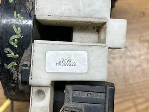 Підрульовий перемикач MR368929 Mitsubishi Space Star
