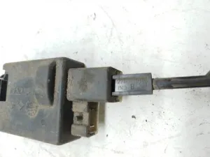 Привід лючка бензобака 7700420164 Renault Scenic