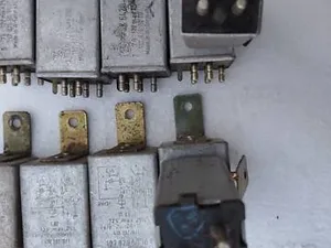 Реле 1078200010 Mercedes 123