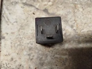 Реле поворотів 96598090 Daewoo Lanos