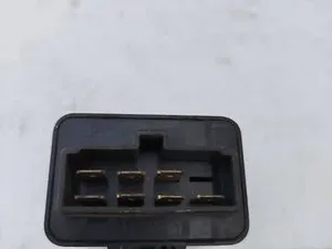 Реле склоочисника 9542033000 Hyundai Accent