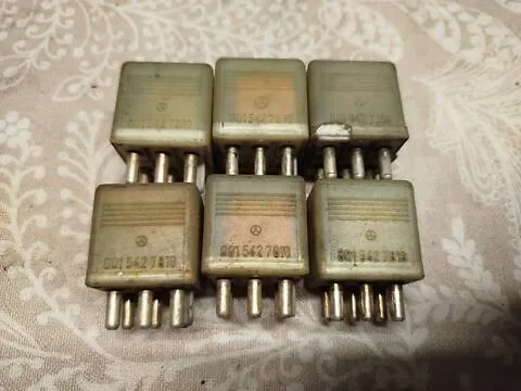 Реле склопідйомника 0015427819 Mercedes 124