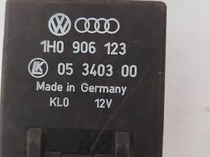 Реле свічок розжарювання 1H0906123 Volkswagen Golf III